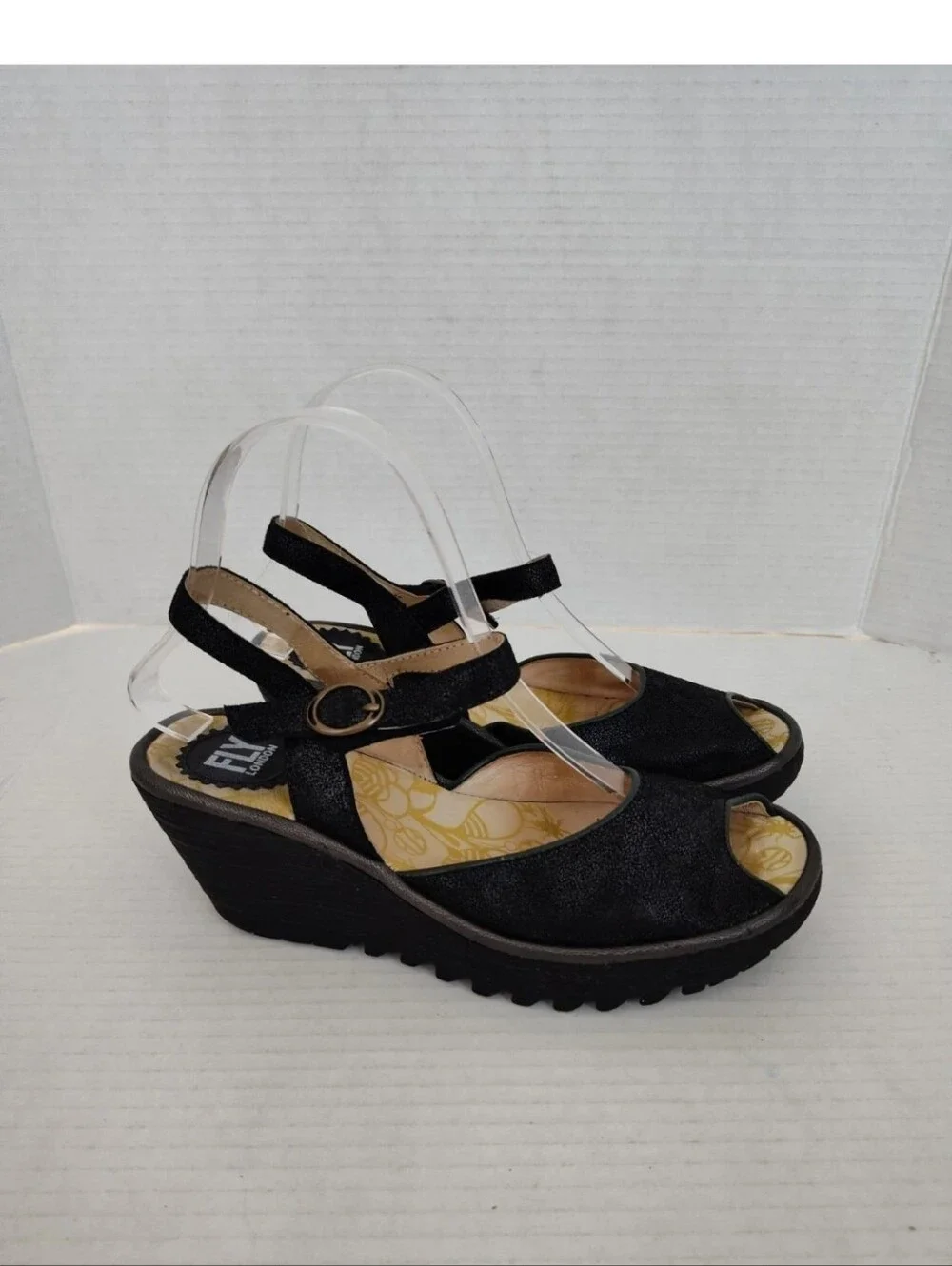Fly London Yora Sandals Size 37 US 6-6.5 Black Leather Platform Wedge Peep Toe
